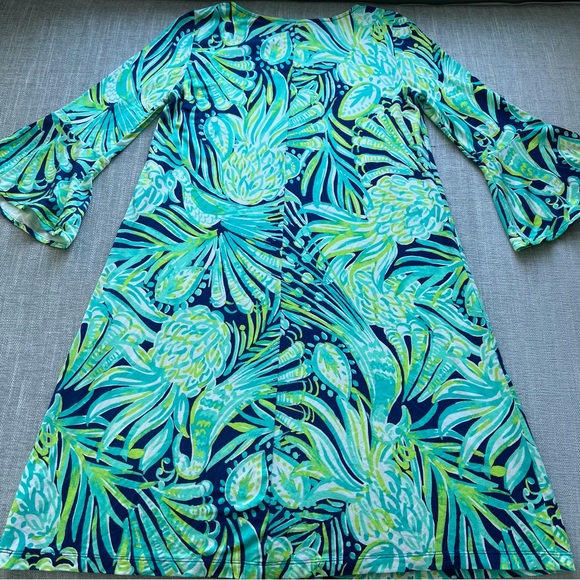 Lilly Pulitzer Ophelia Dress in Bright Navy Party Like a Flick Star Pineapple - Picture 2 of 6